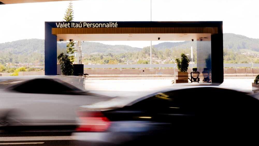 Área do Valet Itaú Personnalité no Aeroporto Internacional de Guarulhos, benefício exclusivo para clientes Personnalité e Private.