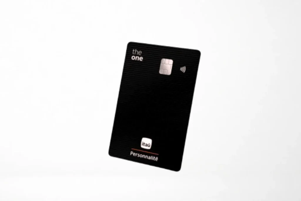 Cartão Itaú Personnalité The One Mastercard Black 2026 com benefícios premium, pontos sem expiração e acesso a experiências exclusivas